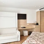 Boutique Grahor 호텔 4*