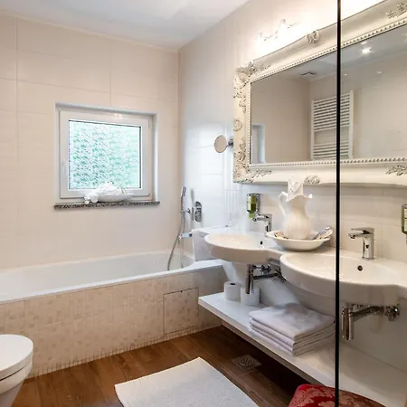 Boutique Grahor 4* Sezana