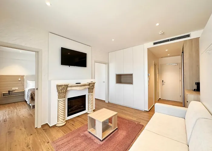 Boutique Grahor Hotel 4*